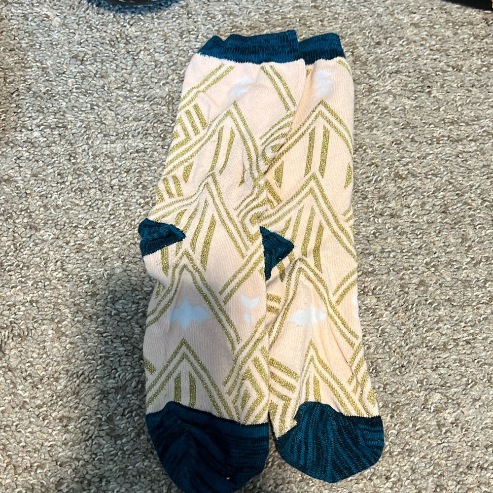 Fun socks never worn!